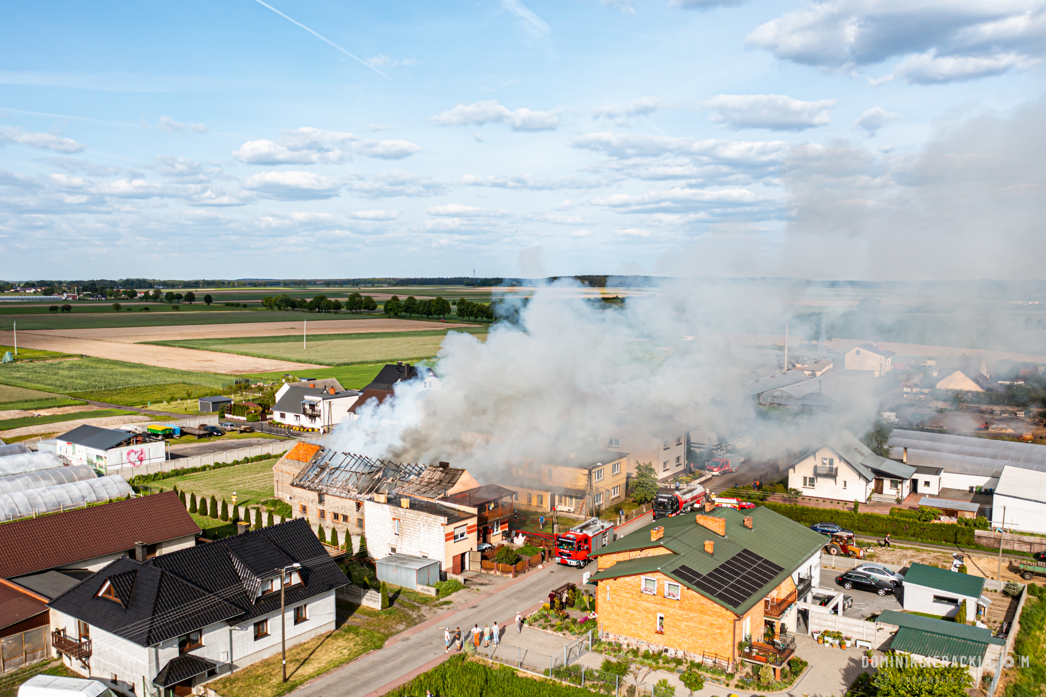 Pożar domu z drona