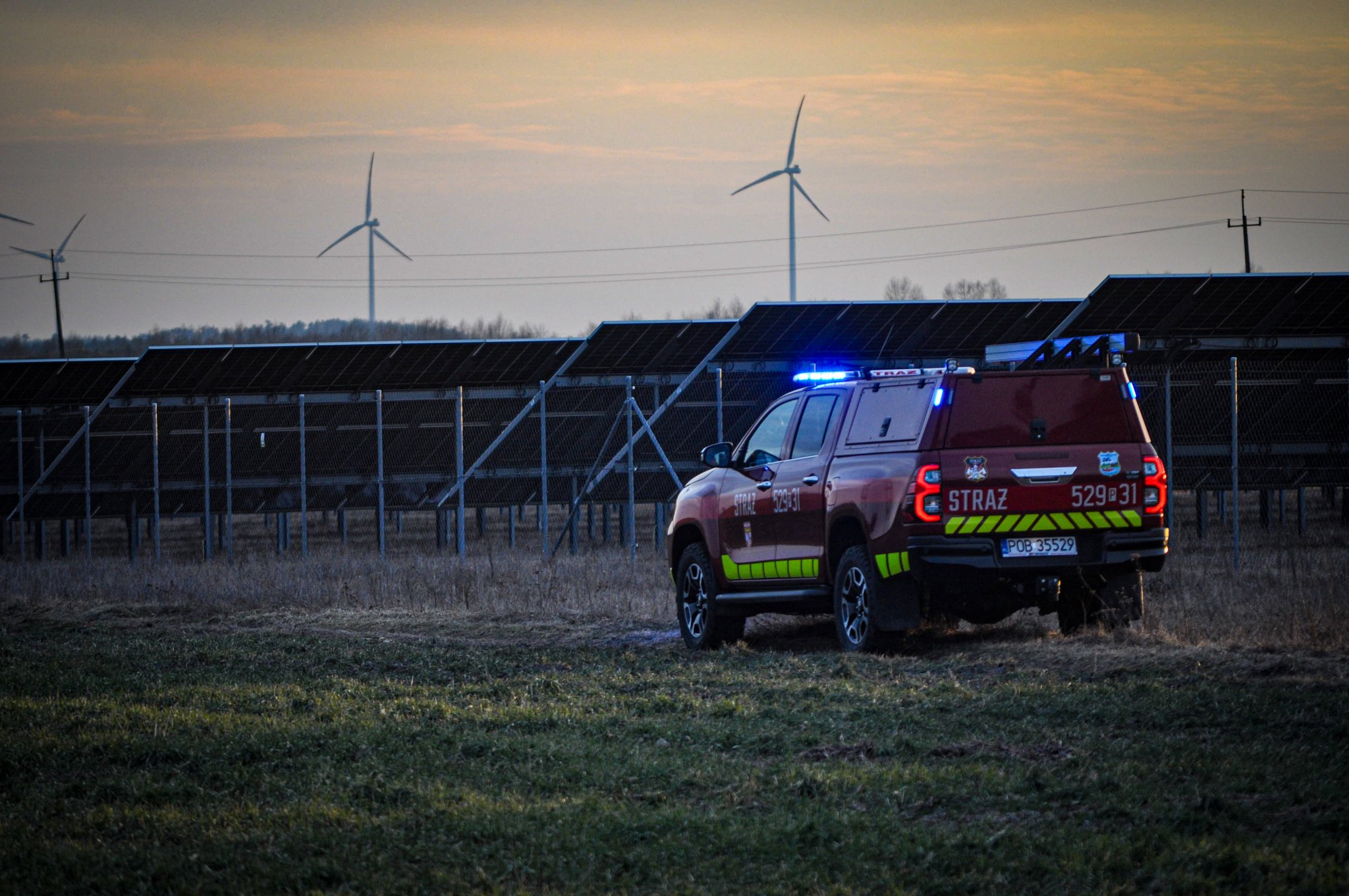 Toyota Hilux - "Niezniszczalny ratownik"
